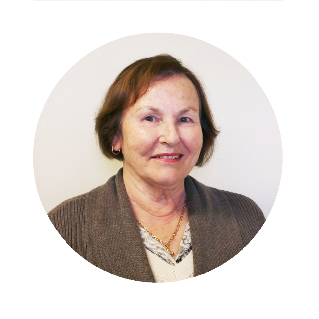 Mrs Lorraine Giannakos